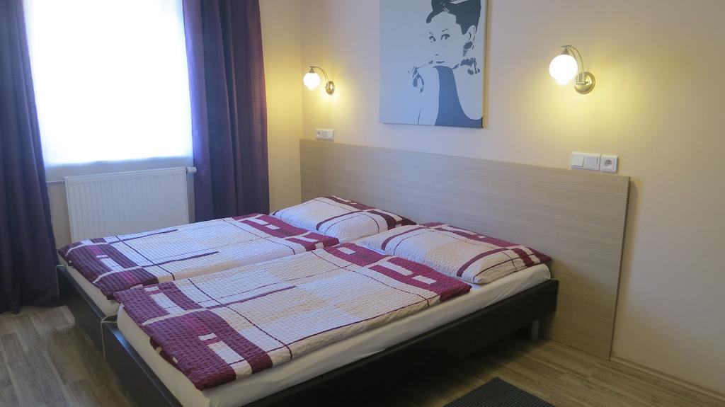 Penzion Coupe Příbram Chambre photo